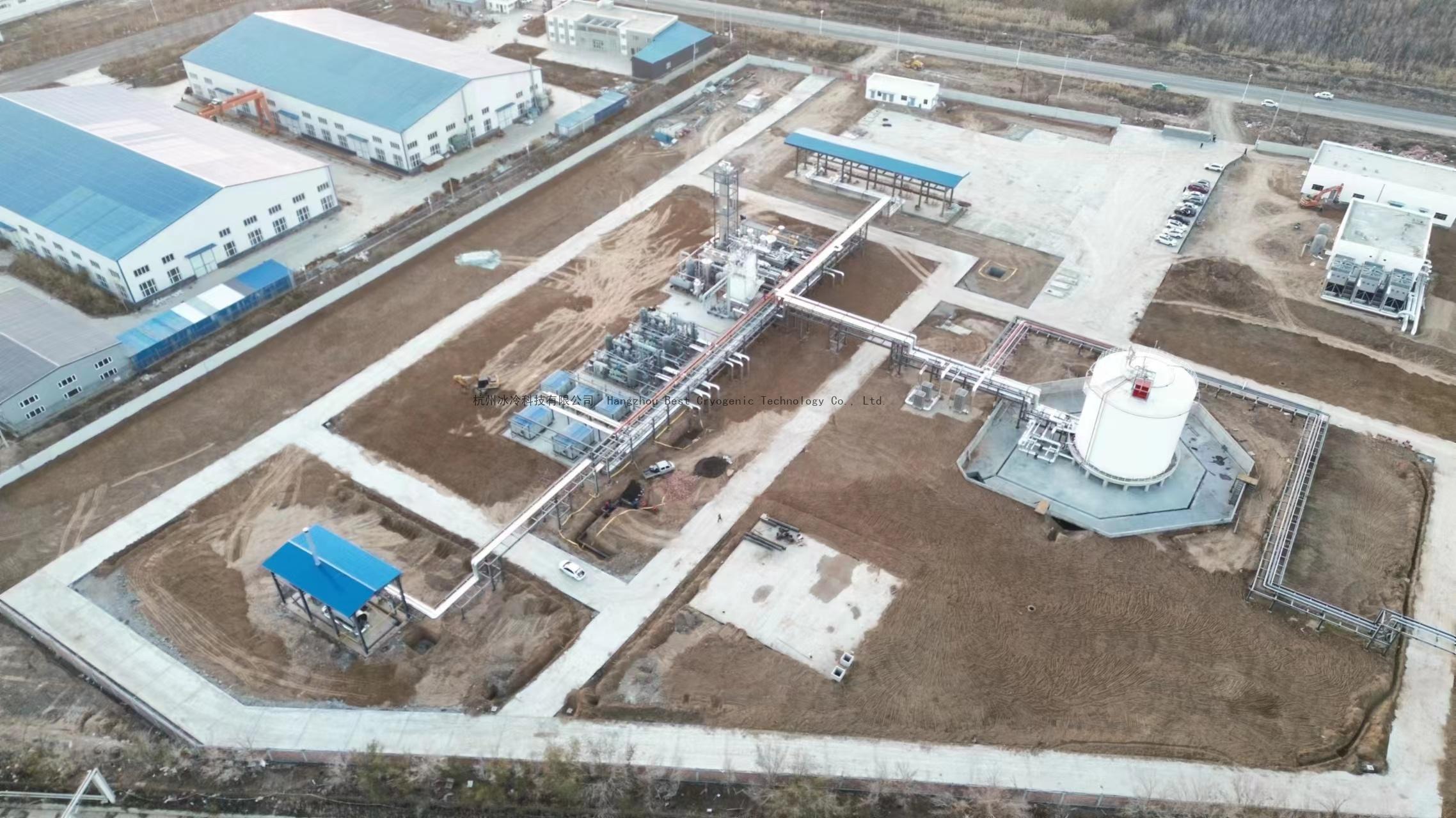 新疆呼图壁20万方/天橇装式LNG装置